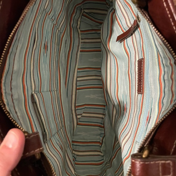 New Ariat Victoria Concealed Carry Tote with Wallet - Picture 3 of 4